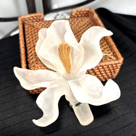 White Lily Bottle Stopper, 4” long - Picture 1 of 7